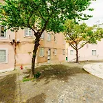 Rent4Rest Lisbon Downtown Tiny Studio Apartments