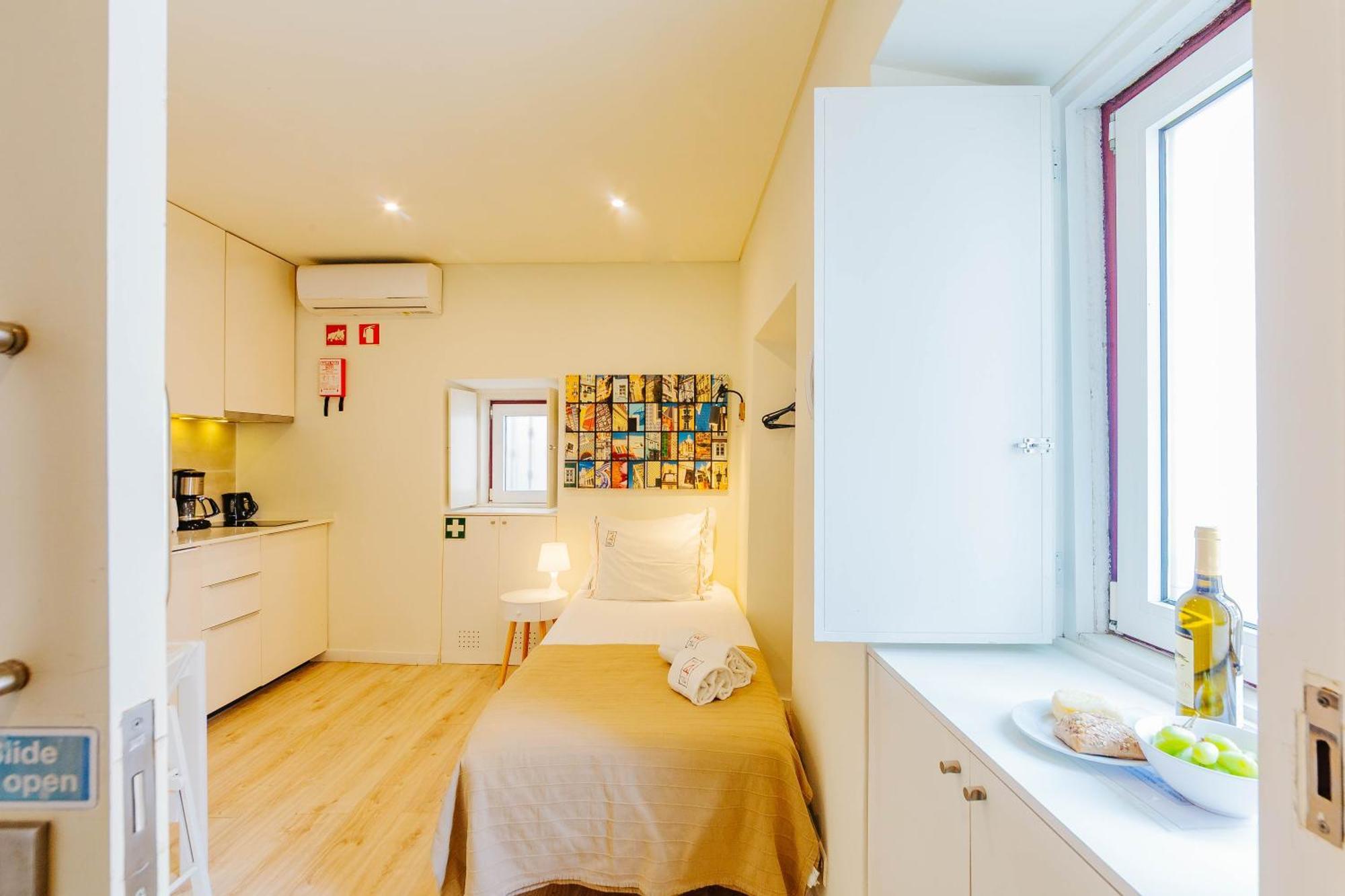 Rent4rest Downtown Tiny Lissabon